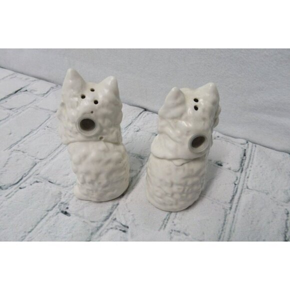 Enesco Vintage Cat Kitten Salt and Pepper Shakers Ball of Yarn Japan MCM - Picture 3 of 4